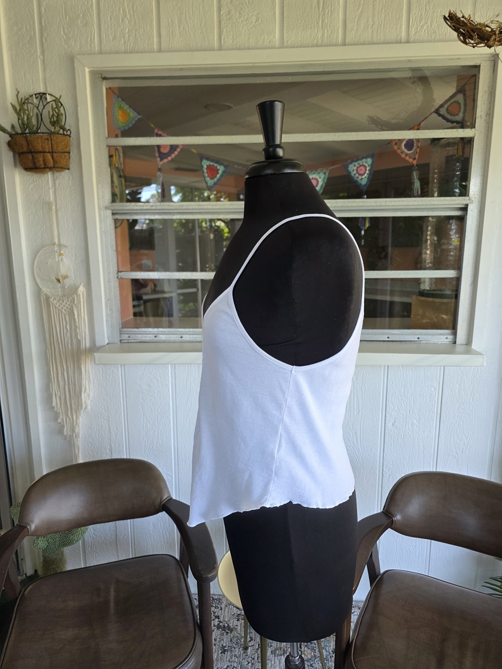 Vintage White Corset Tank Venus L Y2K Hook-Front Spaghetti Strap Tank Top - Picture 5 of 11